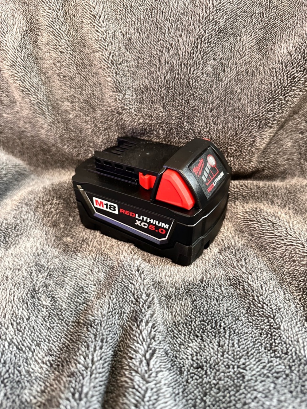 Milwaukee M18 REDLITHIUM XC5.0 18V 5.0Ah Li-Ion Battery Black 48-11-1850